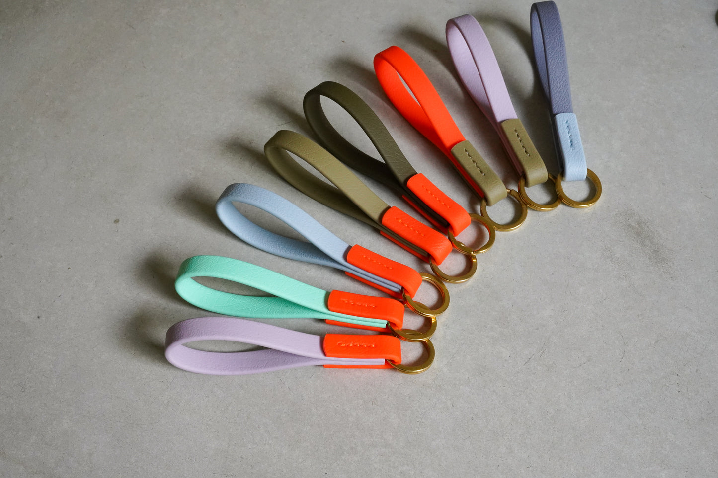 <transcy>Fat leather key ring small</transcy>